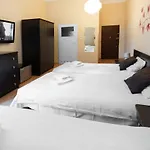 Navigator Apartments